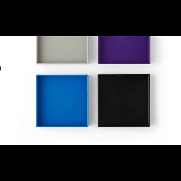 New 5 piece set of nesting appetizer plates - Picture 3 of 3